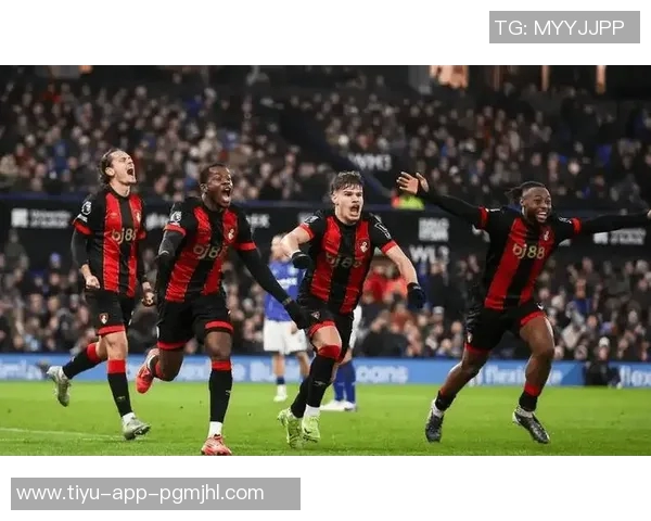 伯恩茅斯出价3500万欧争夺瓦斯科达伽马前锋拉扬的转会战